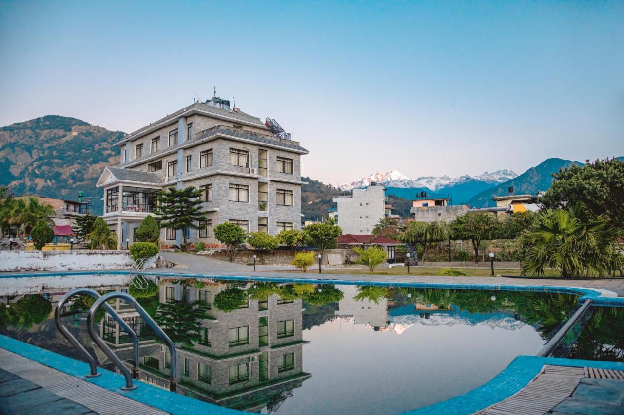 Gateway Himalaya Resort Ghanpokhara Exteriör bild